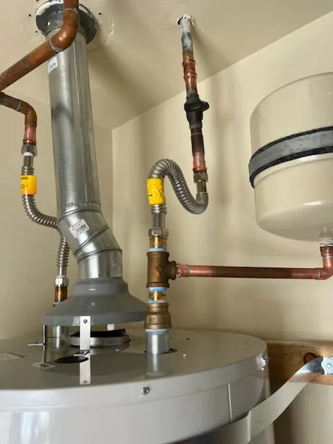 Water heater installation and plumbing repair in Rolling Meadows